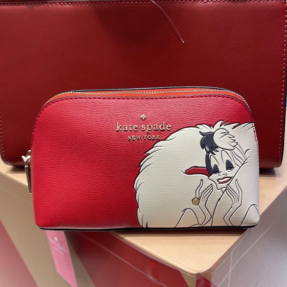 Kate Spade Disney X Kate Spade New York Cruella Makeup Bag
Red Multi - Picture 5 of 16